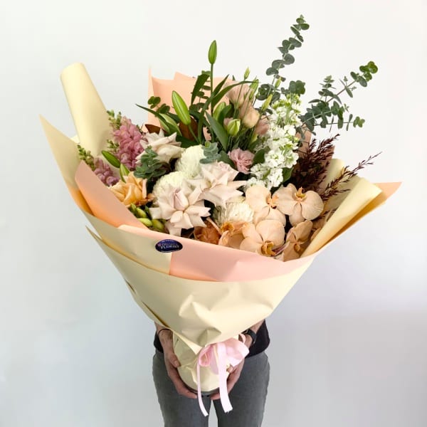 PREMIUM WITH VASE